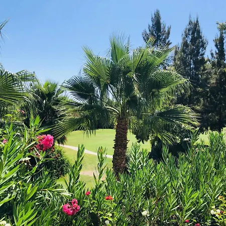 Apartment Garden Golf View